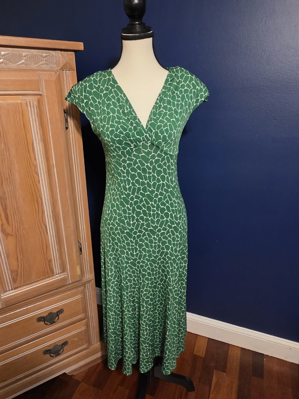 Glamour Green Printed V-Neck Maxi Dress